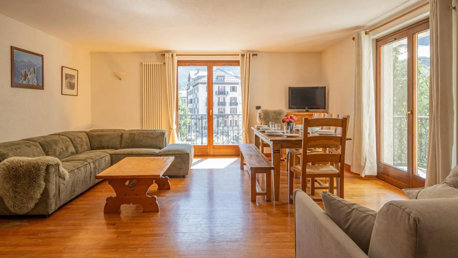 Coeur Des Alpes - A Spacious 3-Bedroom Apartment With Spectacular Views Chamonix
