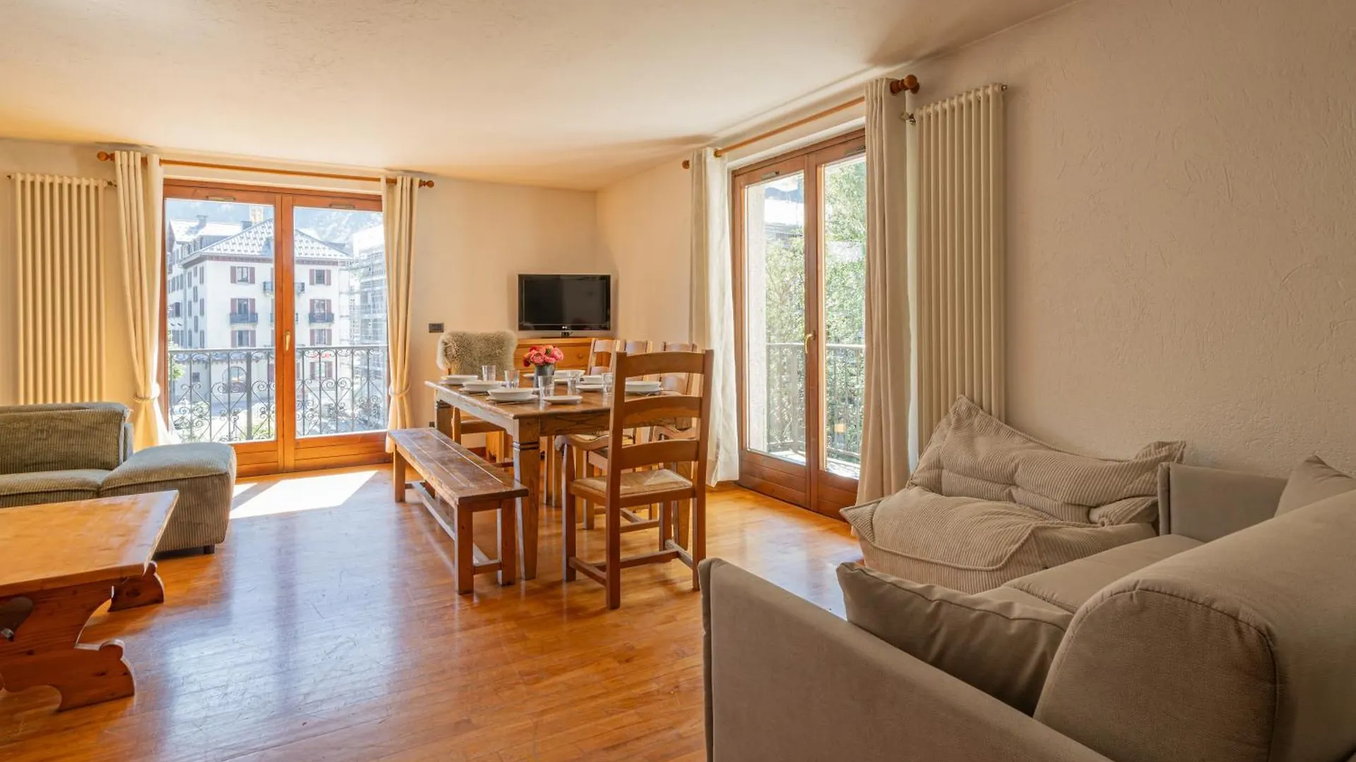 Coeur Des Alpes - A Spacious 3-Bedroom Apartment With Spectacular Views Chamonix