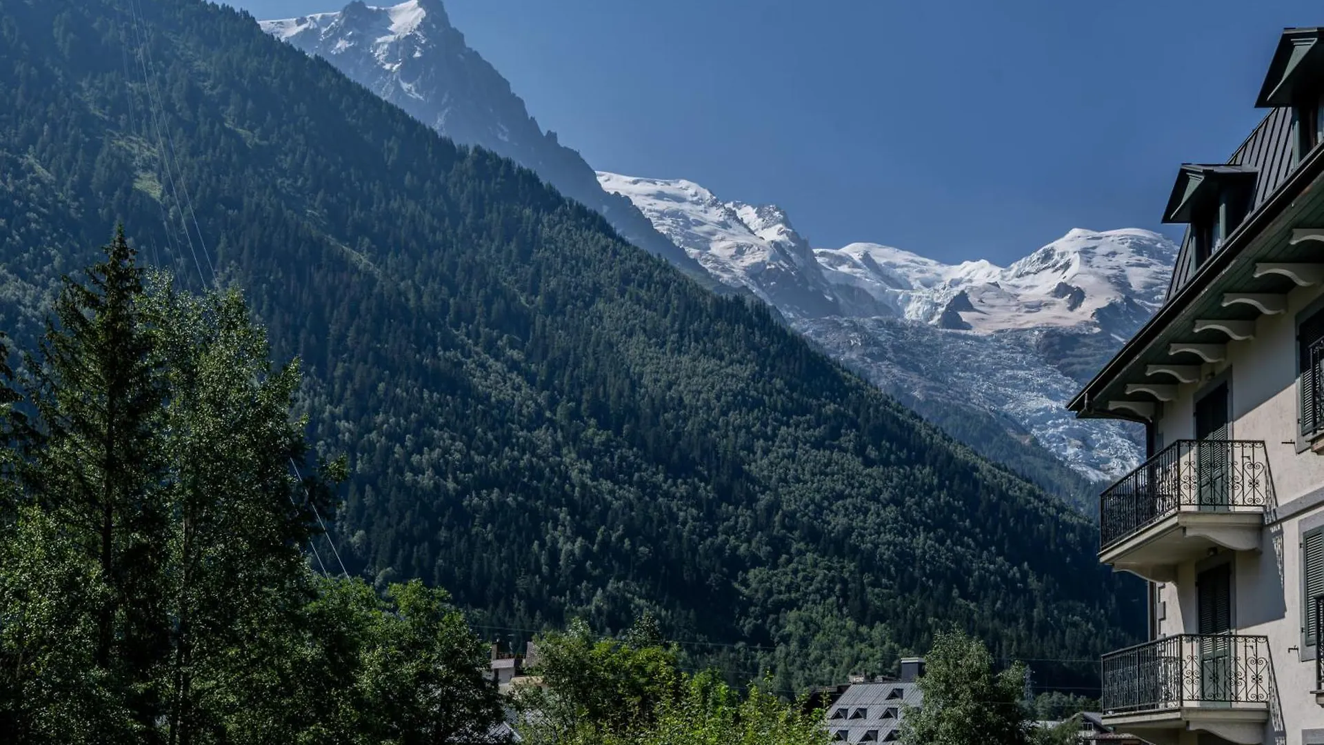 Coeur Des Alpes - A Spacious 3-Bedroom Apartment With Spectacular Views Chamonix